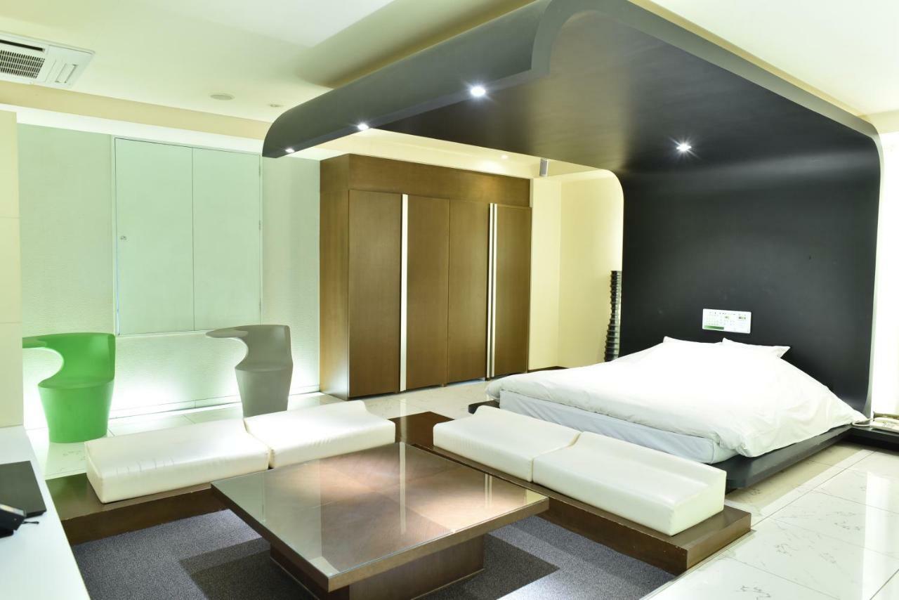 C-Hotel Affetto (Adults Only) Sapporo Exterior photo
