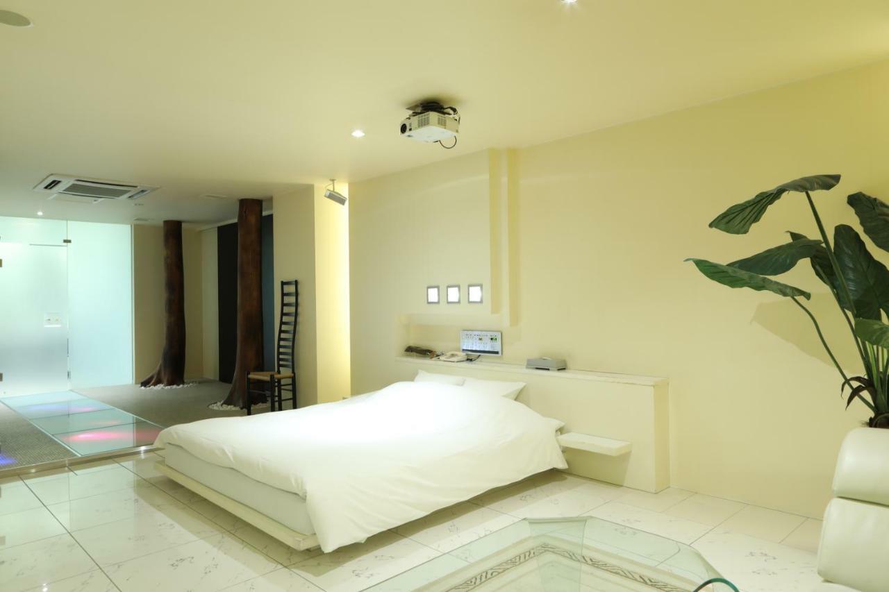 C-Hotel Affetto (Adults Only) Sapporo Exterior photo